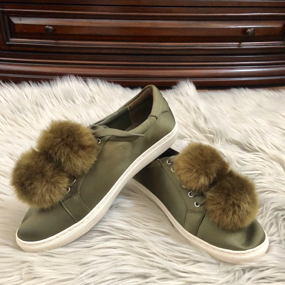 J/S SLIDE Cash Satin Faux Fur Sneaker